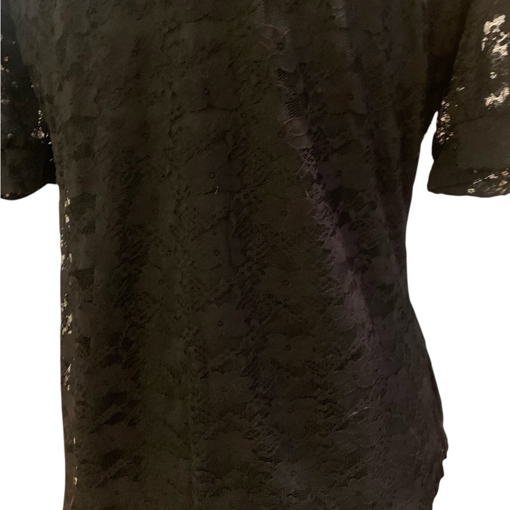 Petite Chic Black Lace Blouse with White Collar - Picture 8 of 8